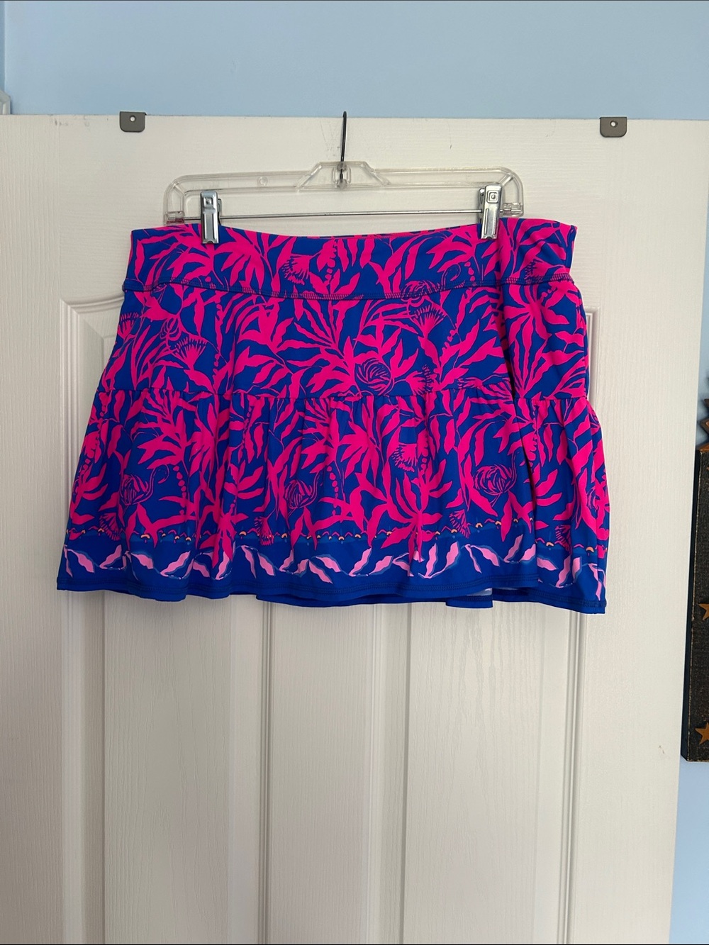 NWT Lilly Pulitzer Luxletic Gardenia Hot Pink & Royal Blue Floral Pleated Skort
